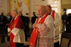 kardynał stanisław dziwisz